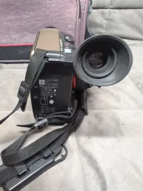 Vm-h57a Hitachi Vm-h75a Video Camcorder With Oem Bag Vintage 8mm For Parts Not Working #2