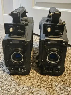 Z-2500 Hitachi Set Of Color Camera Heads For Broadcast Tv