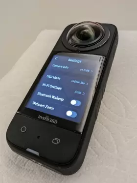 Insta360 842126103742 Mint X3 360 Action Camera With Extra Batteries Charger Others #3