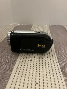 Dvz100 Jazz 10.0 Mp Digital Camcorder Flip Side 4x Zoom No Memory Card