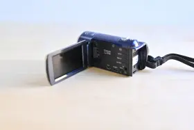 Gz-e10au Jvc 046838049613 Hd Everio Memory Camcorder With Charger And Extra Battery 40x Zoom