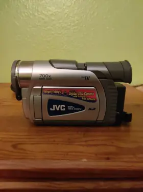 Gr-d90u Jvc 046838161018 Digital Video Camera Mini Dv Camcorder 700x Zoom With Charger #2