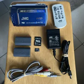 Gz-mg330au Jvc 163k5649 Everio Hd Camcorder 35x Zoom Hdd Remote 2 Batteries Sd Case
