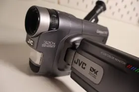 Gr-axm910 Jvc Gr-acm910 Vhs-c Compact Video Camcorder And Accessories - Good Working Order