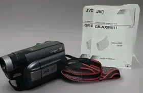 Gr-axm511 Jvc Gr-amx511 Compact Vhs Camcorder 5 Head 100x Zoom Digital Signal Untested