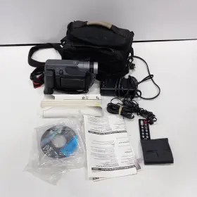 Gr-axm710u Jvc Gr-asm710 Compact Vhs Camcorder For Parts Or Repair