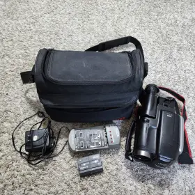 Jvc Gr-ax275eg Vintagejvc Gr-ax427e Vhs-c Camcorder Featuring A 14x Hyper Zoom Untested