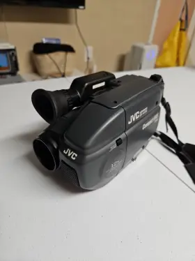 Gr-ax30 Jvc Videomovie Compact Vhs-c Camcorder Video Camera No Battery