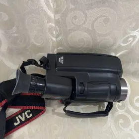 Gr-ax350ou Jvc Compact Vhs Digital Zoom Camcorder With Charger Bag No Battery #3