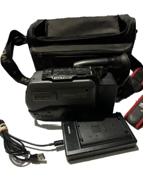Gr-ax5gyu Jvc Camera Untested As Is For Parts Or Not Working