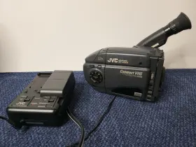 Gr-ax606u Jvc Vudeo Camera Vhs Vhs-c Camcorder Vhsc Charger Works 1990s