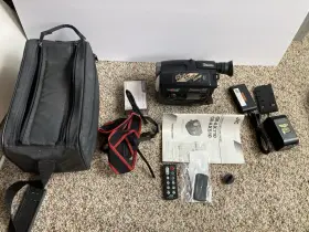 Gr-ax710u Jvc Gr-ax710 Vintage 1996 Compact Vhs-c Camcorder Video Camera Bundle Untested