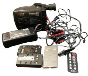Gr-ax71ou Jvc Broken For Parts Or Repair Only Camcorder Movie Video Recorder