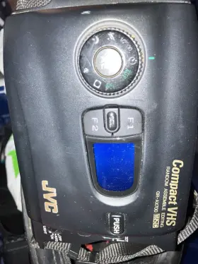 Gr-ax74u Jvc Vintage Compact Vhs Camcorder Untested