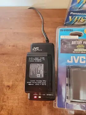 Gr-ax76 Jvc Compact Vhs Camcorder Video Camera Bundle - Batteries Charger Tapes #3
