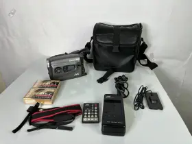 Gr-ax900 Jvc Camcorder Bundle Cords Charger Remote New Tapes No Battery