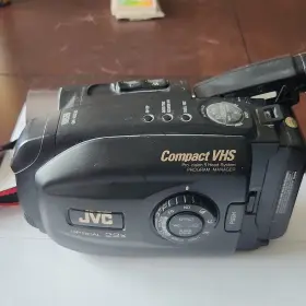 Gr-ax980 Jvc Compact Vhs-c Camcorder 22x Optical Zoom Pro-cision 5 Head System