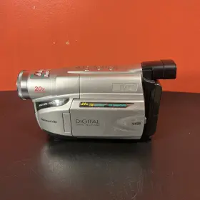 Gr-axm17u Jvc Gr-axm17 Compact Vhs Camcorder C Model No Charger