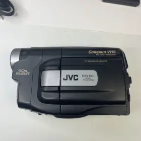 Gr-axm210 Jvc Compact Vhs-c Video Camera Camcorder With Battery And Charger Read #2