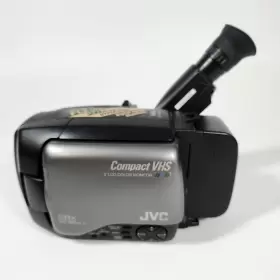 Gr-axm300u Jvc Model Gr-axm4 Compact Vhs-c Camcorder 2 Batteries Charger Remote Camera Bag #2