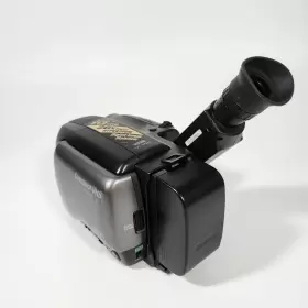 Gr-axm300u Jvc Model Gr-axm4 Compact Vhs-c Camcorder 2 Batteries Charger Remote Camera Bag #3