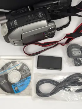 Gr-axm700u Jvc Gr-axm700 Compact Vhs-c Camcorder Video Camera Bundle Vg Tested #3