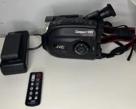 Gr-axm730 Jvc Gr Ax730 Compact Vhs Recorder Optical 22x For Parts Or Repair Only