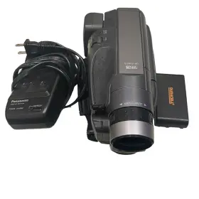Gr-axm710 Jvc Gr-axm910 Compact Vhs Video Camcorder 320x Zoom With Charger And Battery Works #2
