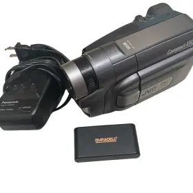 Gr-axm710 Jvc Gr-axm910 Compact Vhs Video Camcorder 320x Zoom With Charger And Battery Works