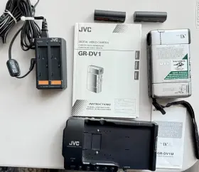 Gr-dv1 Jvc Gr-d1u Mini-dv Digital Video Camcorder Original Cable Power Too Super Works