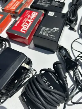 Gr-d370u Jvc Lot Of Untested Battery Packs Misc. Cords Headphones And Bag Bnv6gu Bhv5u #3