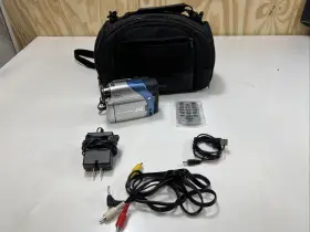 Gr-d72u Jvc Digital Video Camera Minidv Camcorder Recording Bag Charger Cables