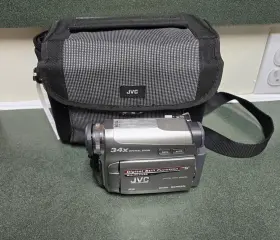 Gr-d775u Jvc 34x Optical Zoom Digital Video Camcorder