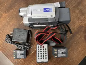 Gr-dvl512u Jvc Gr-dv512u Dsc 400x Digital Zoom Camcorder With Battery And Charger
