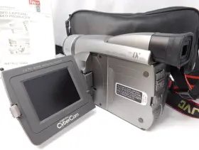 Gr-dvf31u Jvc Minidv Digital Video Camcorder With Case Batteries Charger Tapes #2