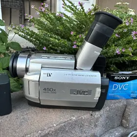 Gr-dvl300a Jvc Minidv Mini Dv Camcorder With Batteries Accessories Bag