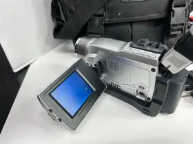 Gr-dvl315u Jvc Digital Video Camera Minidv Camcorder With Night Mode Full Bundle #3