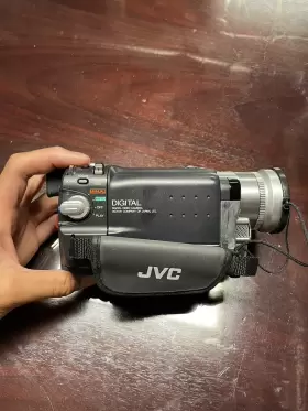 Gr-dvl725u Jvc Digital Video Camcorder W Battery Sd Card Charger Strap #3