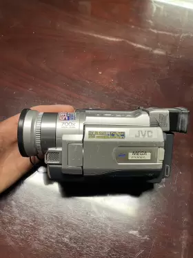 Gr-dvl725u Jvc Digital Video Camcorder W Battery Sd Card Charger Strap