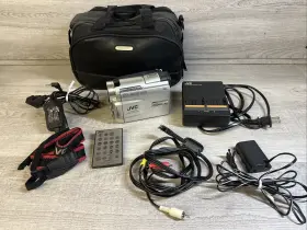 Gr-dvl9500ek Jvc Gr-dvl9500 Minidv Progressive Scan Digital Video Camera Tested