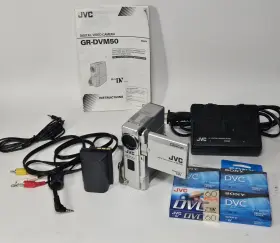 Gr-dvm50 Jvc Cybercam Digital Video Camera With Accessories And Tapes Works