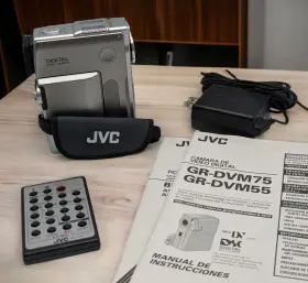 Gr-dvm55 Jvc Minidv Digital Video Camcorder Bundle Tested Works Bad Battery