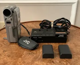 Gr-dvm5u Jvc Mini Camcorder With Charging Station And 3 Batteries Tested Working