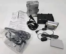 Gr-dvm70 Jvc Minidv Digital Cybercam Video Camera Camcorder W Battery And Charger