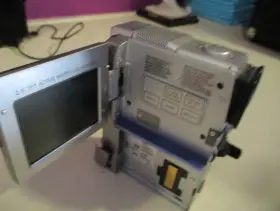 Gr-dvm75u Jvc Mini Dv Camcorder Digital Video Camera #2