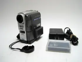 Gr-dvm96u Jvc Mini Dv Sd Digital Video Camera With Charger And Battery
