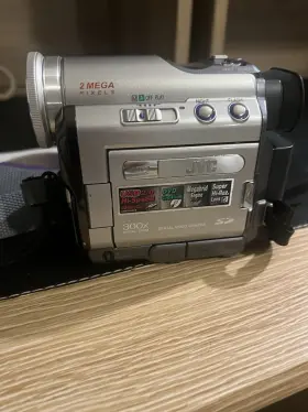 Gr-dz7u Jvc Digital Video Camera And Camcorder