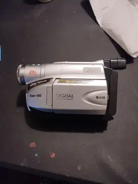 Gr-fxm40ek Jvc Vintage Compact Vhs Camcorder - Parts/untested