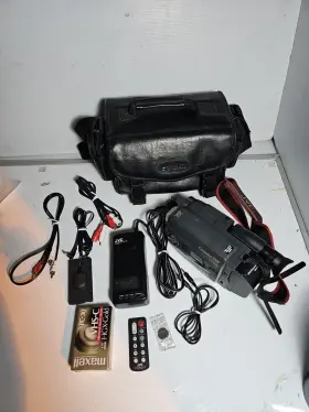 Gr-hf705u Jvc Rare Gr-hf 705u Camcorder Complete In Working Condition Mint