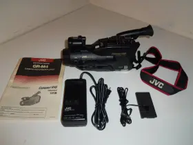 Aa-v10u Jvc Gr-m4u Compact Vhs Video Camera Camcorder With Battery Charger Adapter